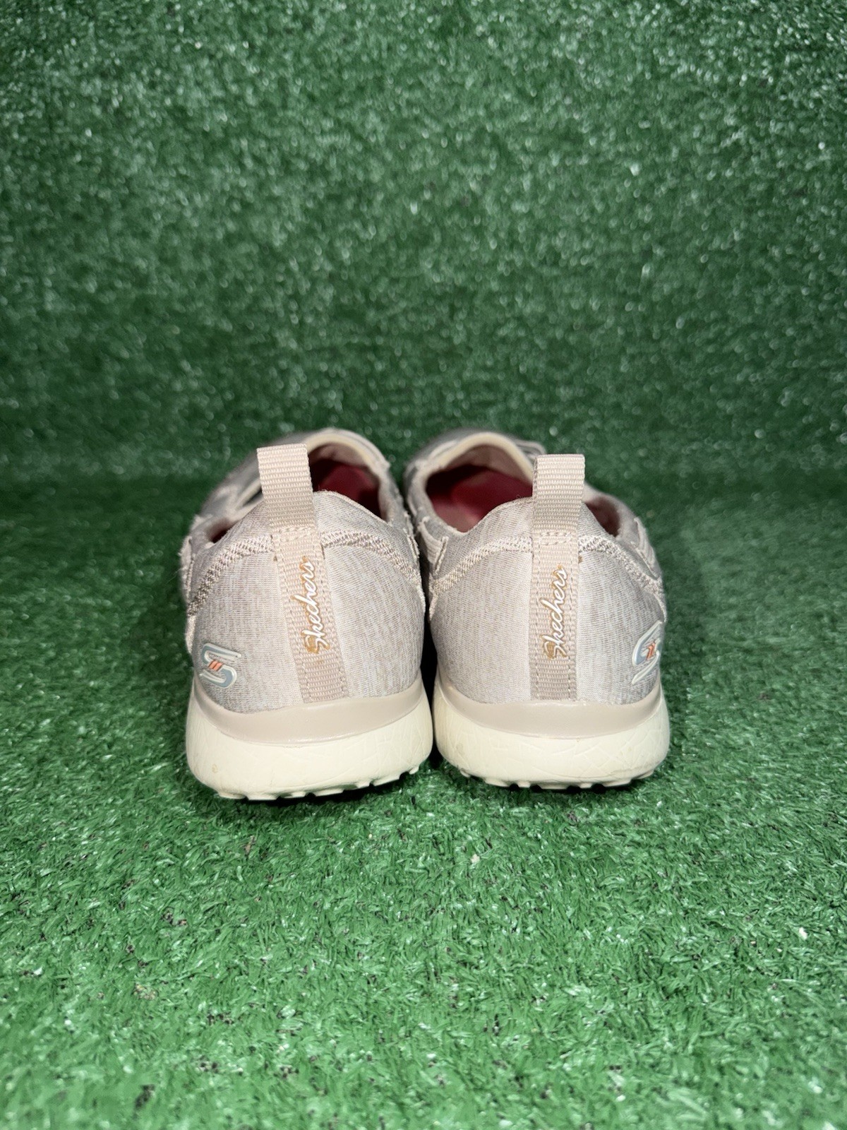 Skechers Womens 8.5 Microburst Topnotch Beige Comfort Shoes Walking Sneakers
