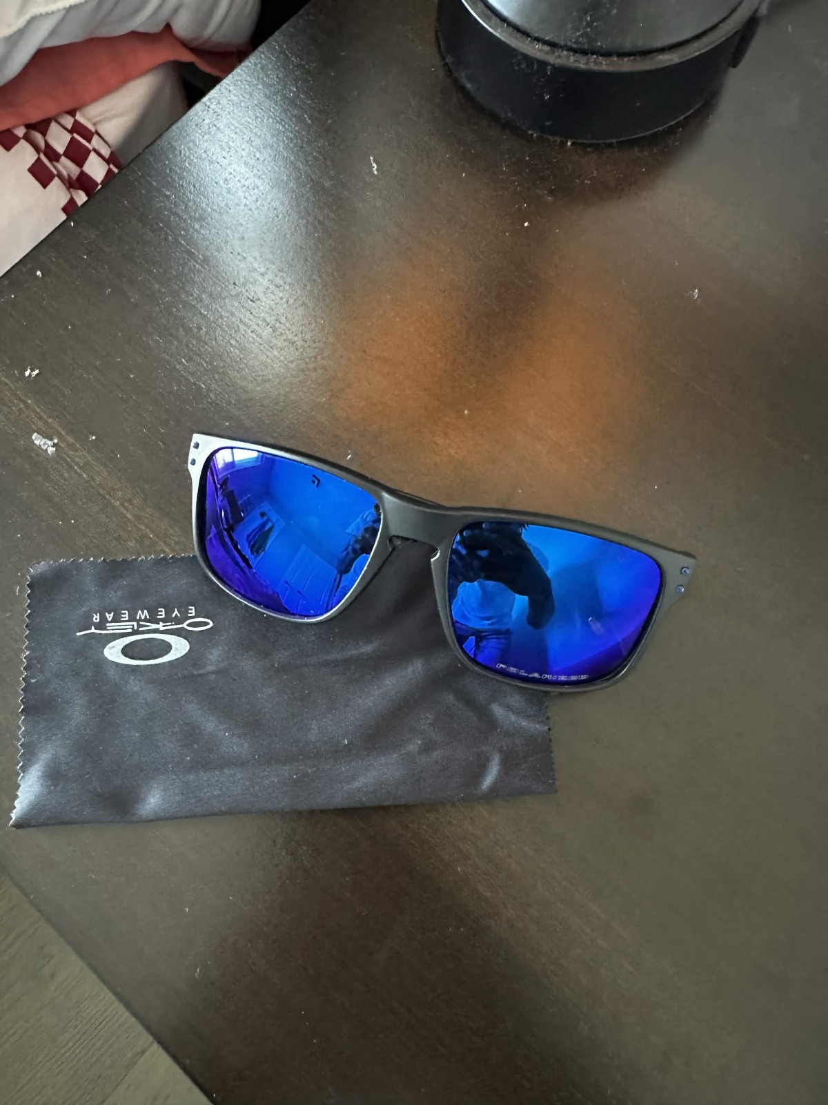 Oakley Holbrook Sunglasses Prizm Polarized, Blue Lens, Blue Logo, Matte Black