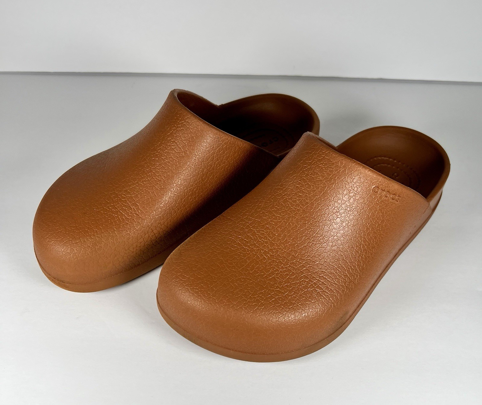 Crocs Dylan Clog Cognac Brown Mule Excellent Condition M 4 W 6 Shoes Slip On