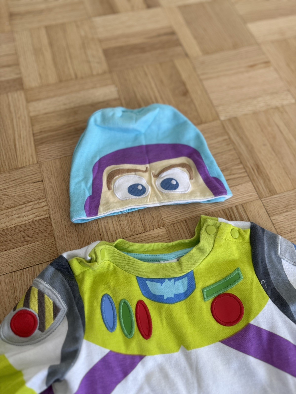 Disney Store Baby Buzz Lightyear Costume Bodysuit Hat Set 12-18M Toy Story EUC