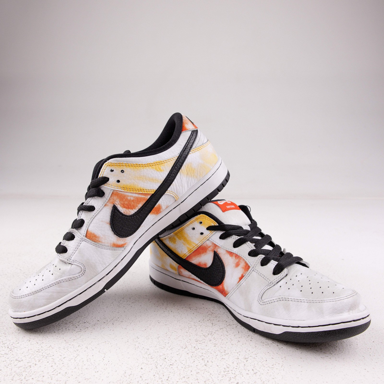 Nike SB Dunk Low Raygun Tie-Dye White – Used – 3689