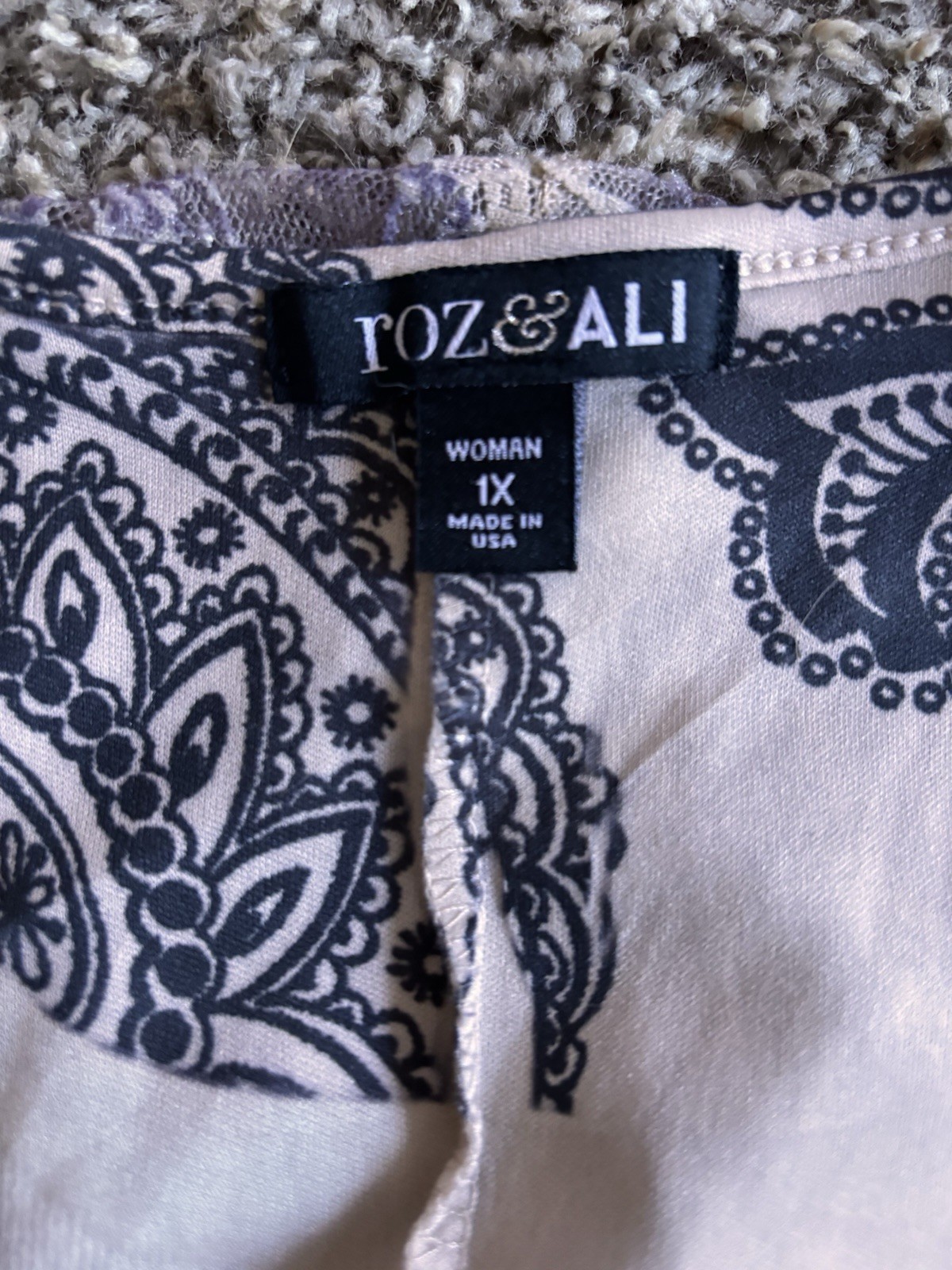 roz&ALI Women’s Plus 1X Purple/Beige Paisley Lace Beaded Scoop Neck Top