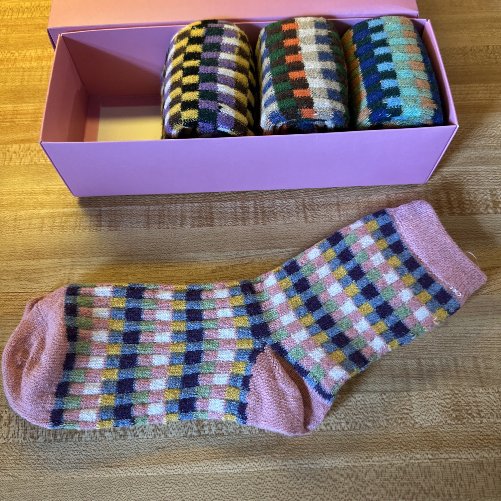 OKISS socks 4 piece multi color thick crew socks women New in box