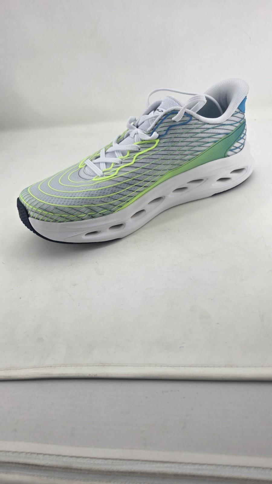 Sketcher Max Sapphire White/Green – Men’s Slip-Ins Size 11