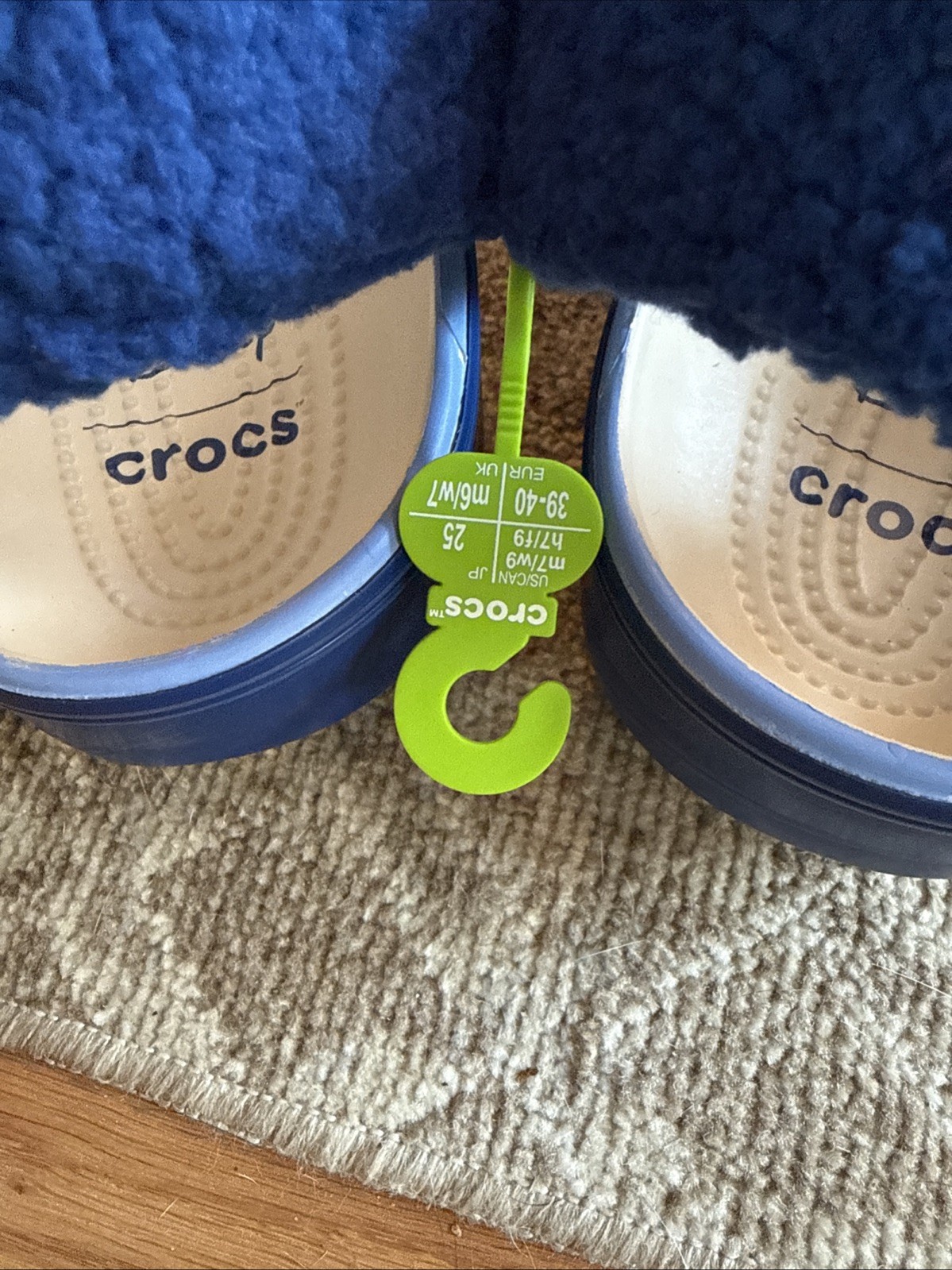 NWT Disney Crocs Zootopia Size W9 M7 With Original Pkg Jibbitz Charms Unisex