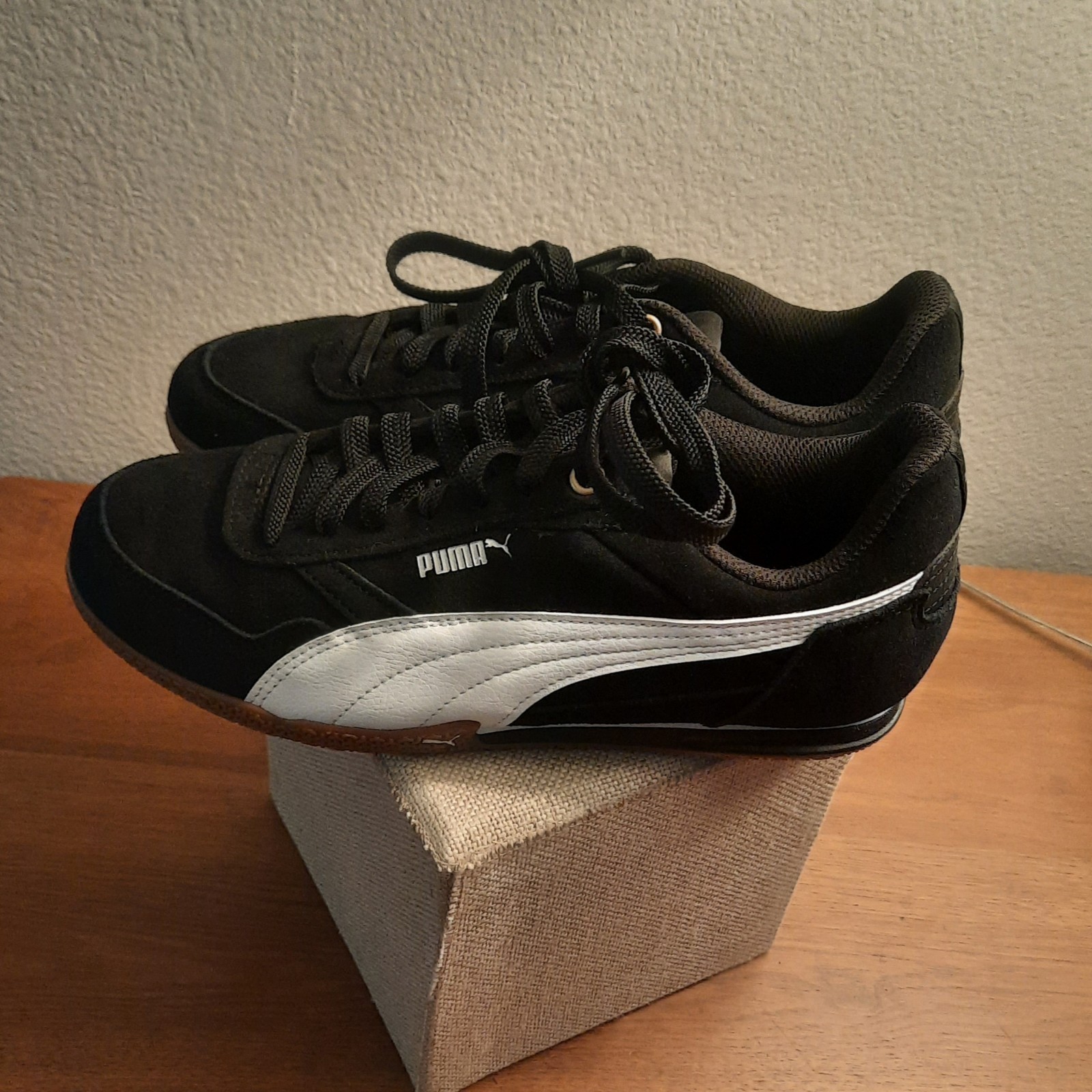Size 8 – Puma Bella Donna SD Black White W