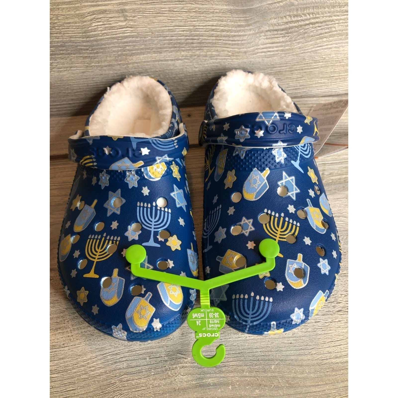 Crocs Classic Lined Holiday Clog Hanukkah 209326-90H Menorah Blue Star M 6 W 8