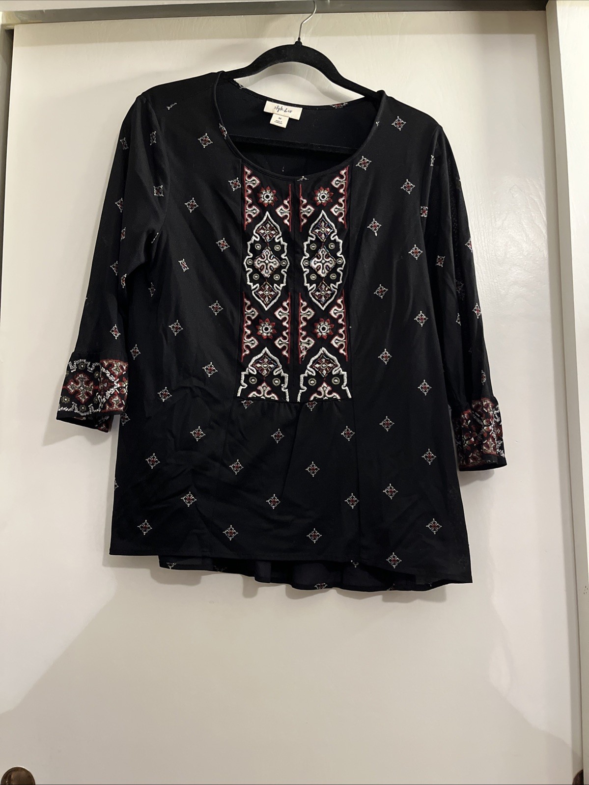 Style&co. Women’s Embroidered And Bead Work Top Size Medium Western, Cowboy