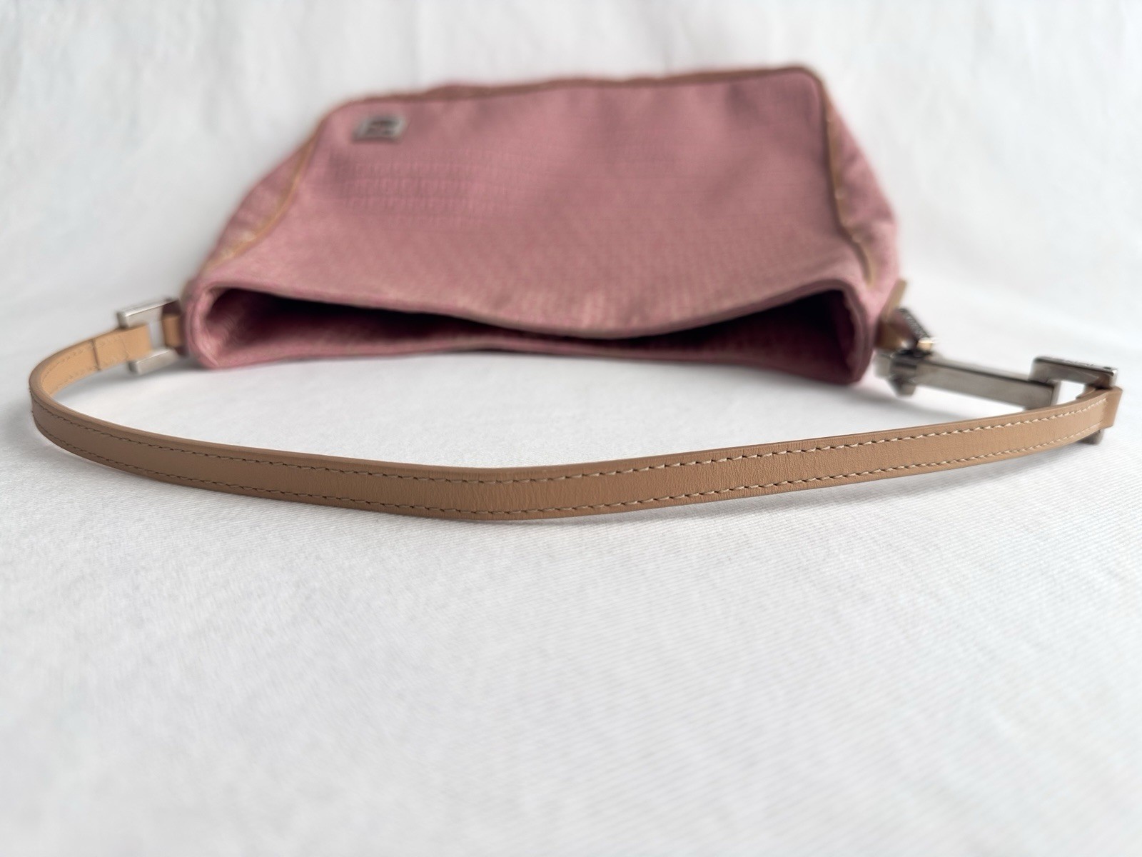 ✨Authentic FENDI FF Zucchino Canvas Shoulder Bag Pink