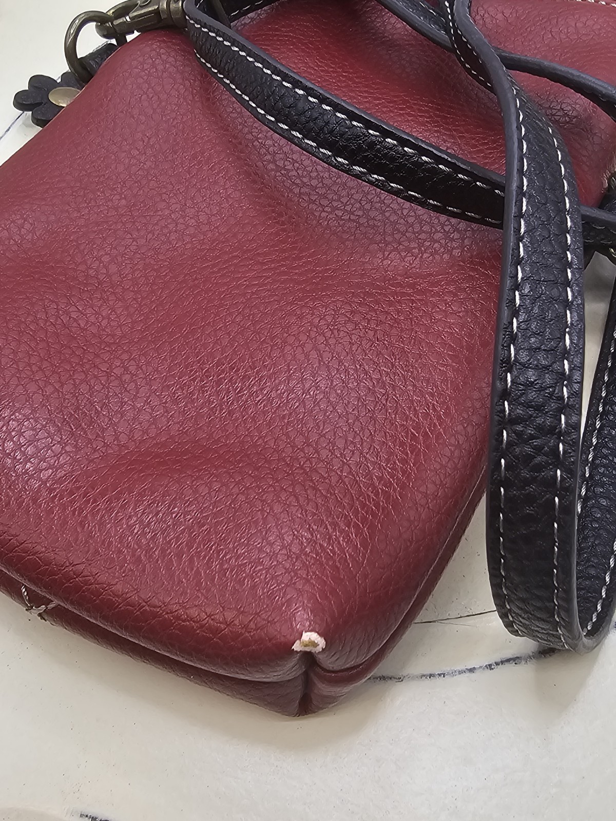 Chala Burgundy Bird Crossbody Bag Small Zip Closure Flower Charm