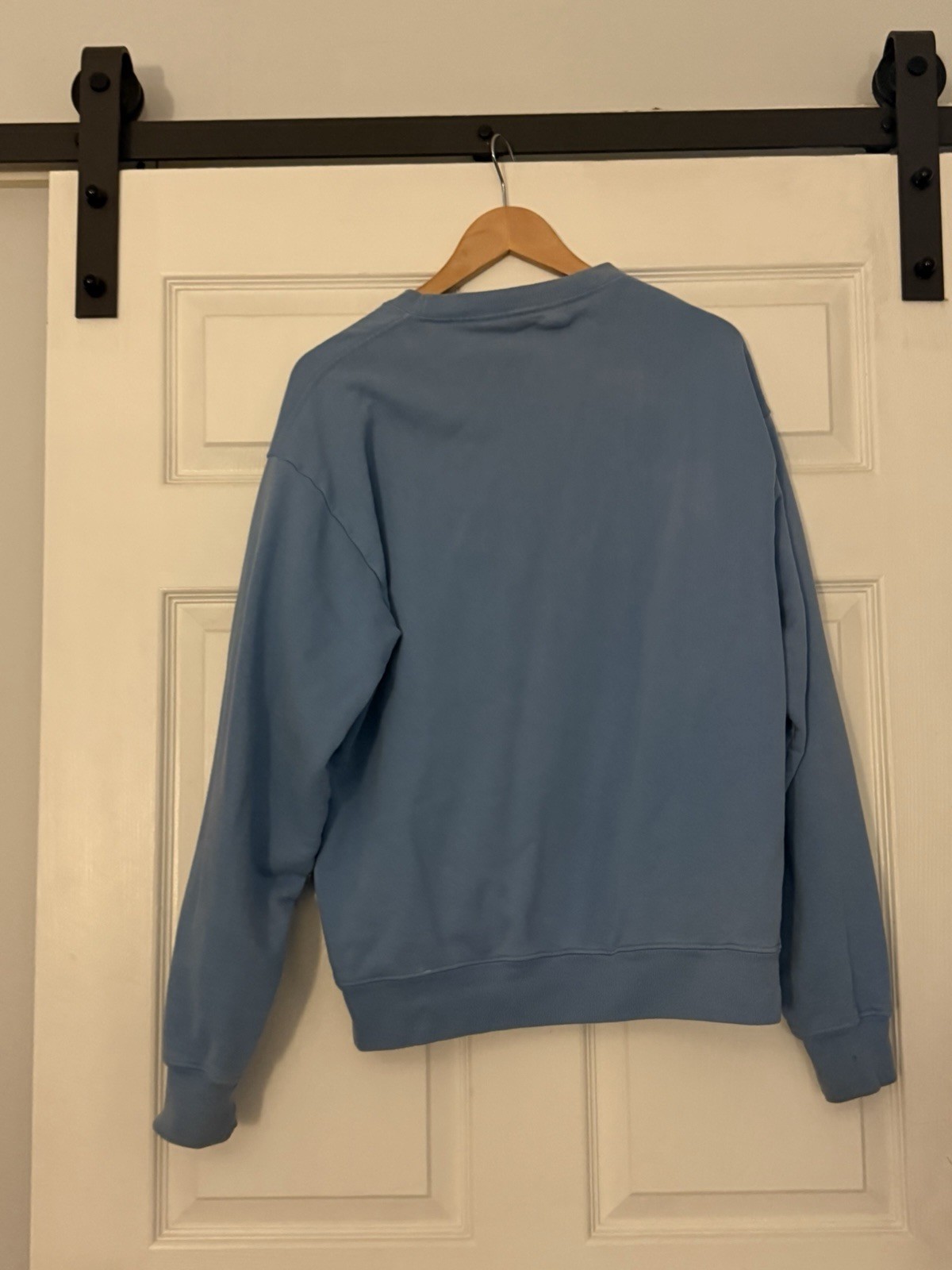 Pleasing Blue Crewneck Pullover Sweatshirt Graphic Logo Flower Print Size M