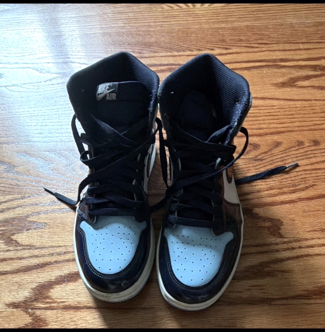 Nike Jordan 1 Retro OG High Obsidian Blue Chill-White