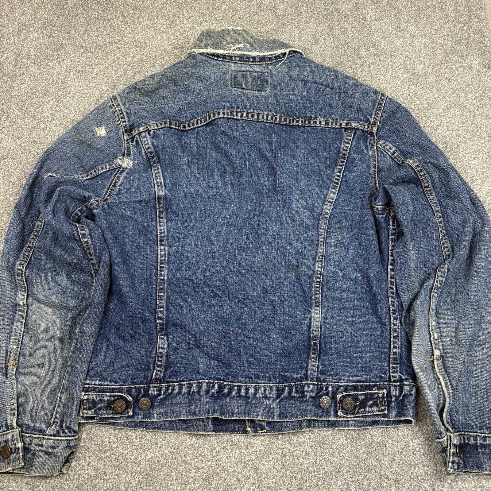 Levi’s 70505 Big E Type 3 Denim Trucker Jacket 42 (20.5×23.5) Vintage Distressed