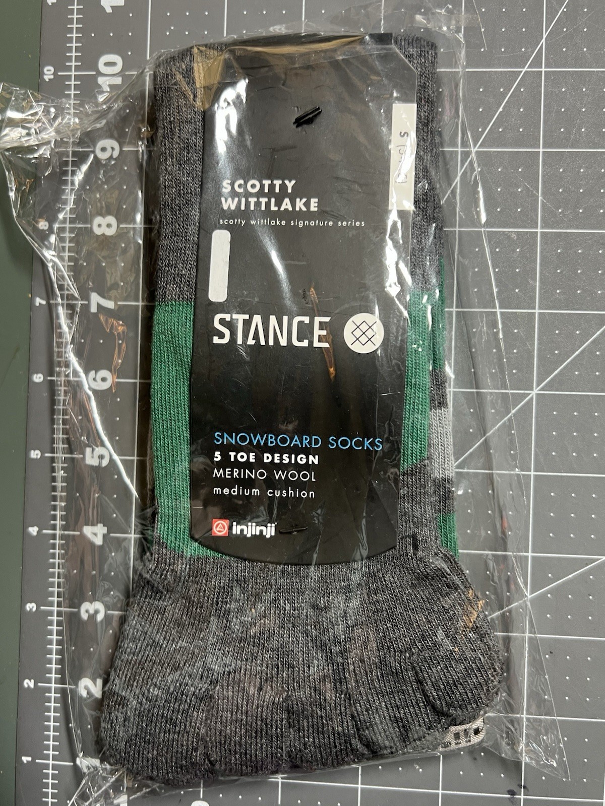 Super Rare injinji X Stance Snowboard Toe socks. Merino Wool Blend. Women Sz S