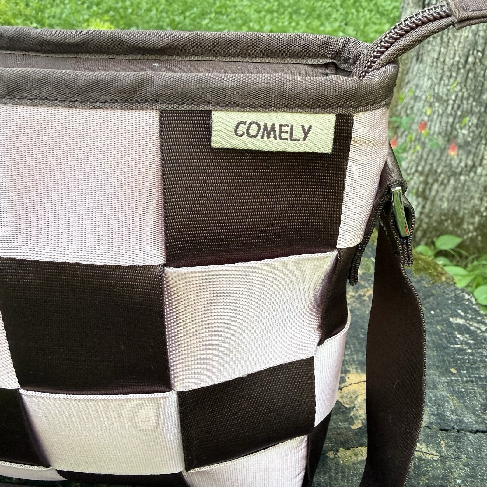 COMELY Seatbelt Bag Crossbody Purse Pink Brown Checkerboard Woven Handbag