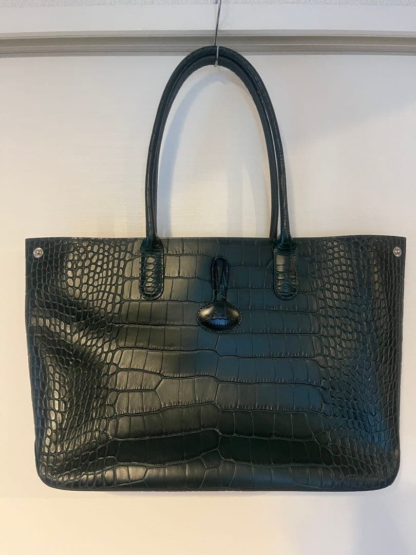 Longchamp crocodile embossed tote bag, green, fits A4 size.