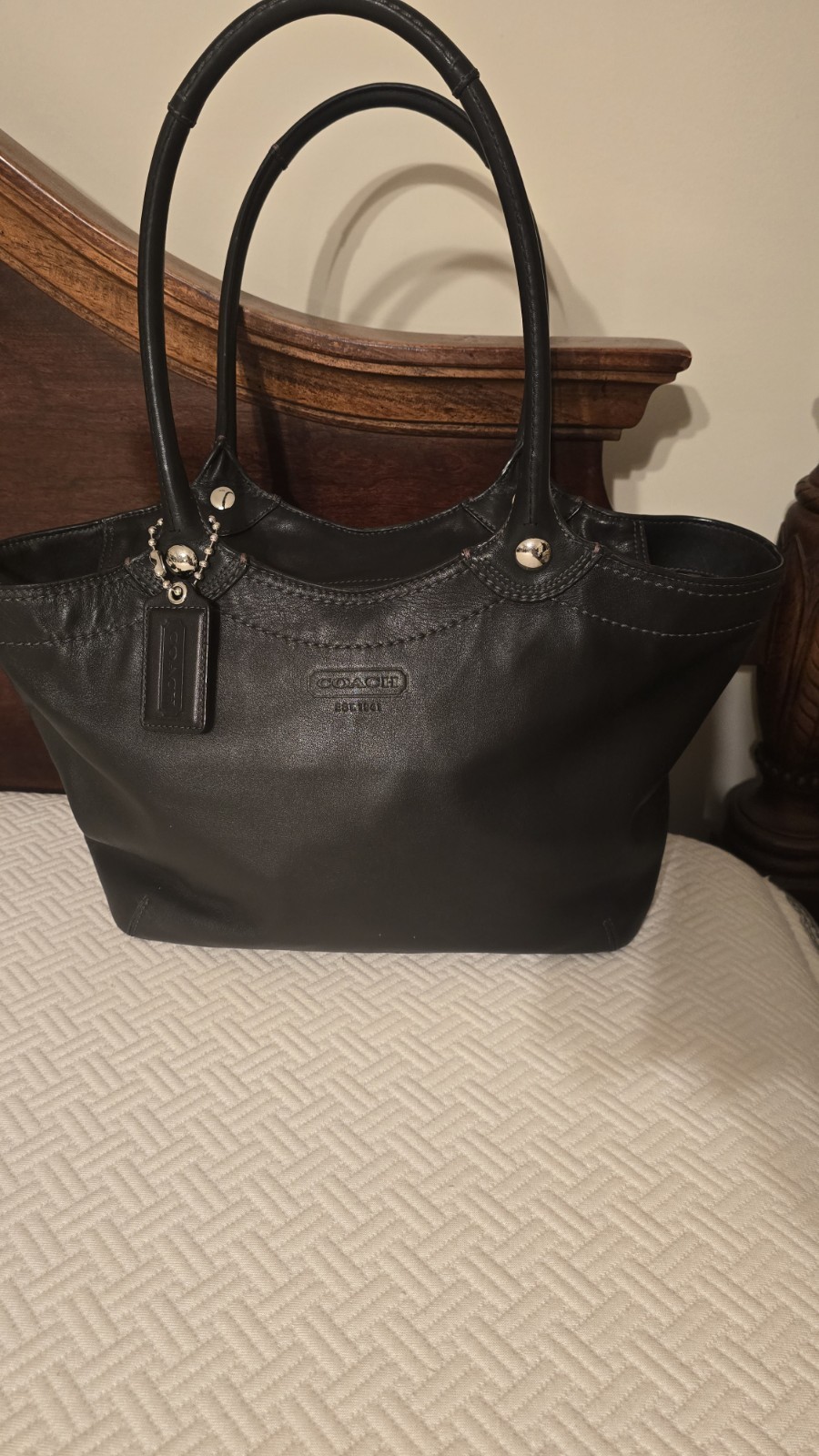 2009 Coach Bleeker Leather Tote Legacy Lining, Inner Pockets, Silver Hardware
