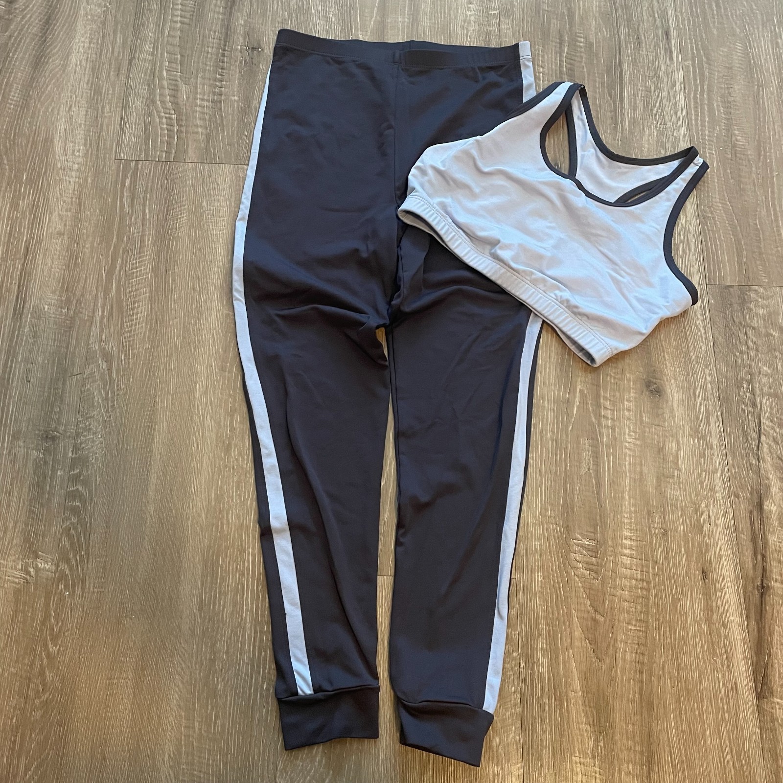 Marika Activewear Two Piece Set Women’s Size L Sports Bra High Waist Legging