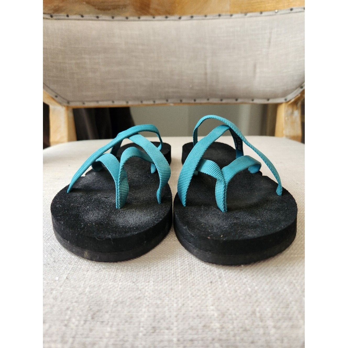 Teva Turquoise Strappy Flip Flop Sandals 7.5
