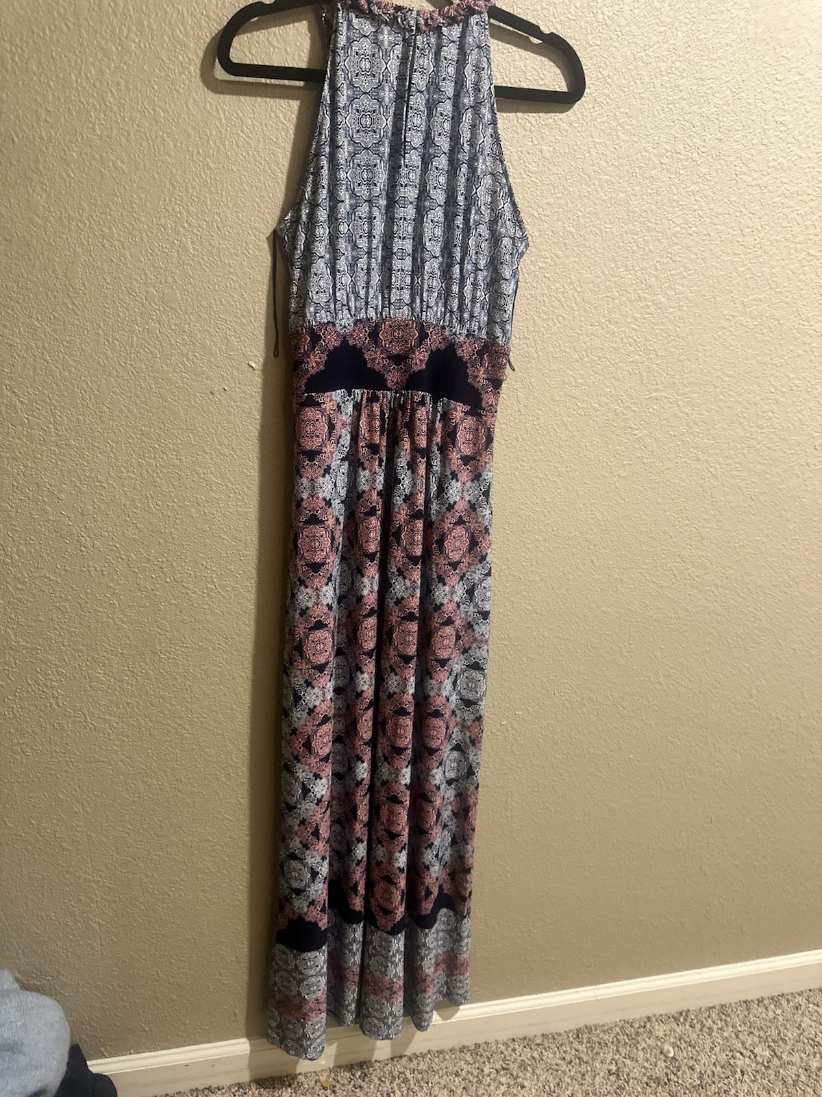 Wisp Blue Pink White Geometric Halter Sleeveless Maxi Dress Rayon Size 4