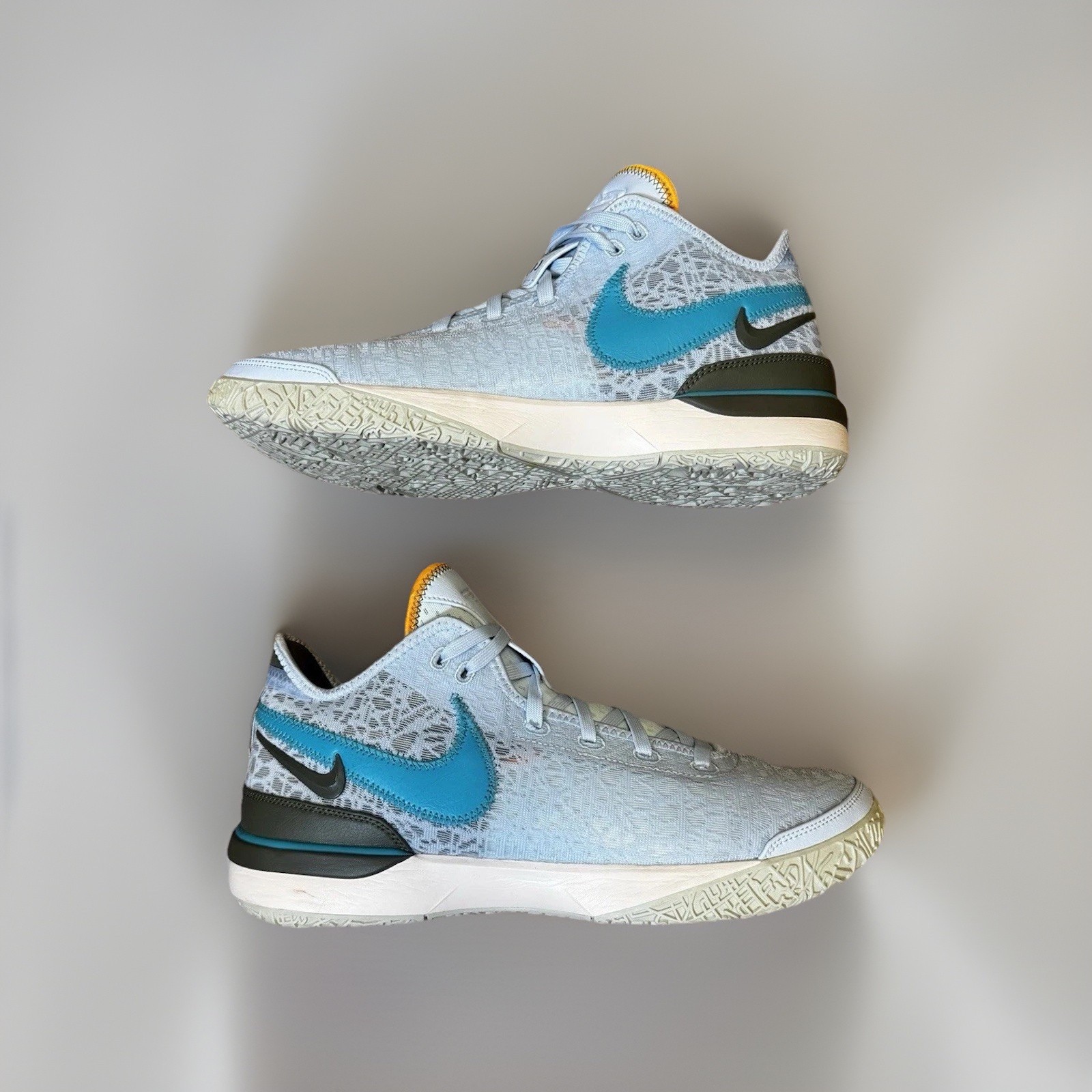 Nike LBJ Men’s Light Gray Blue Mesh Mid Top Basketball Sneakers