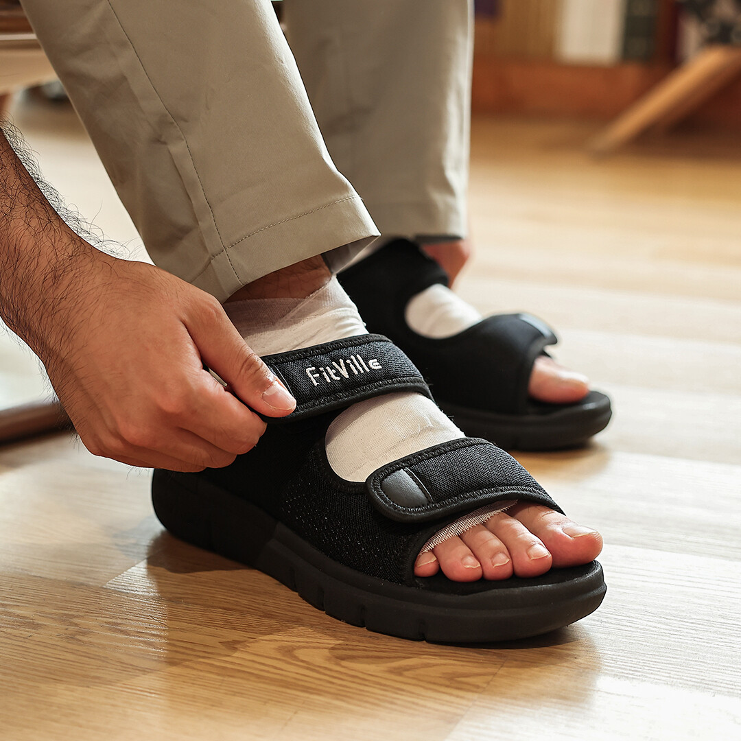 FitVille Men Diabetic Sandals Wide Width Edema Shoes w/ Adjustable Strap Slipper