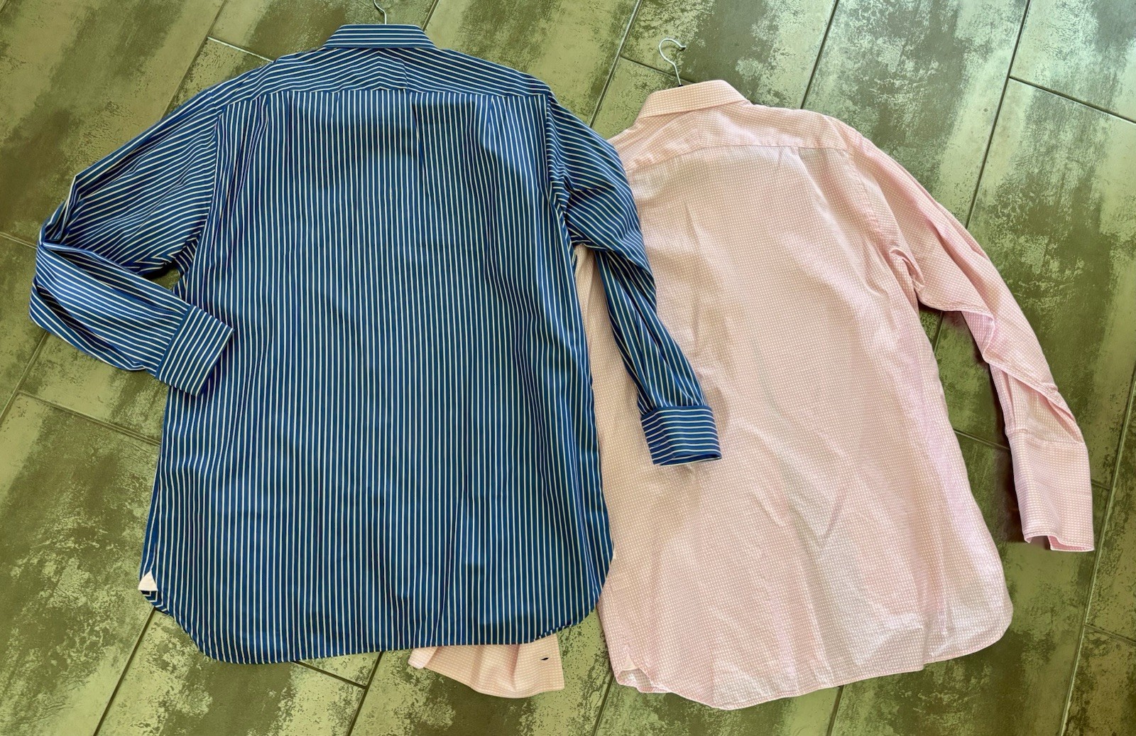 Lot Of 2 Thomas Pink Button Down 17 1/2-35 1/2 French Cuff Shirts 1 Pink 1 Blue