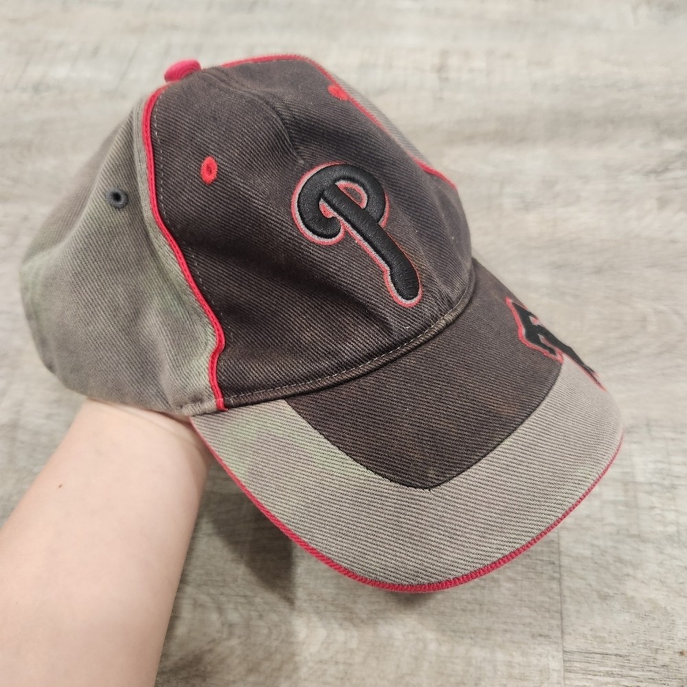VINTAGE Philadelphia Phillies Fan Favorite Cap