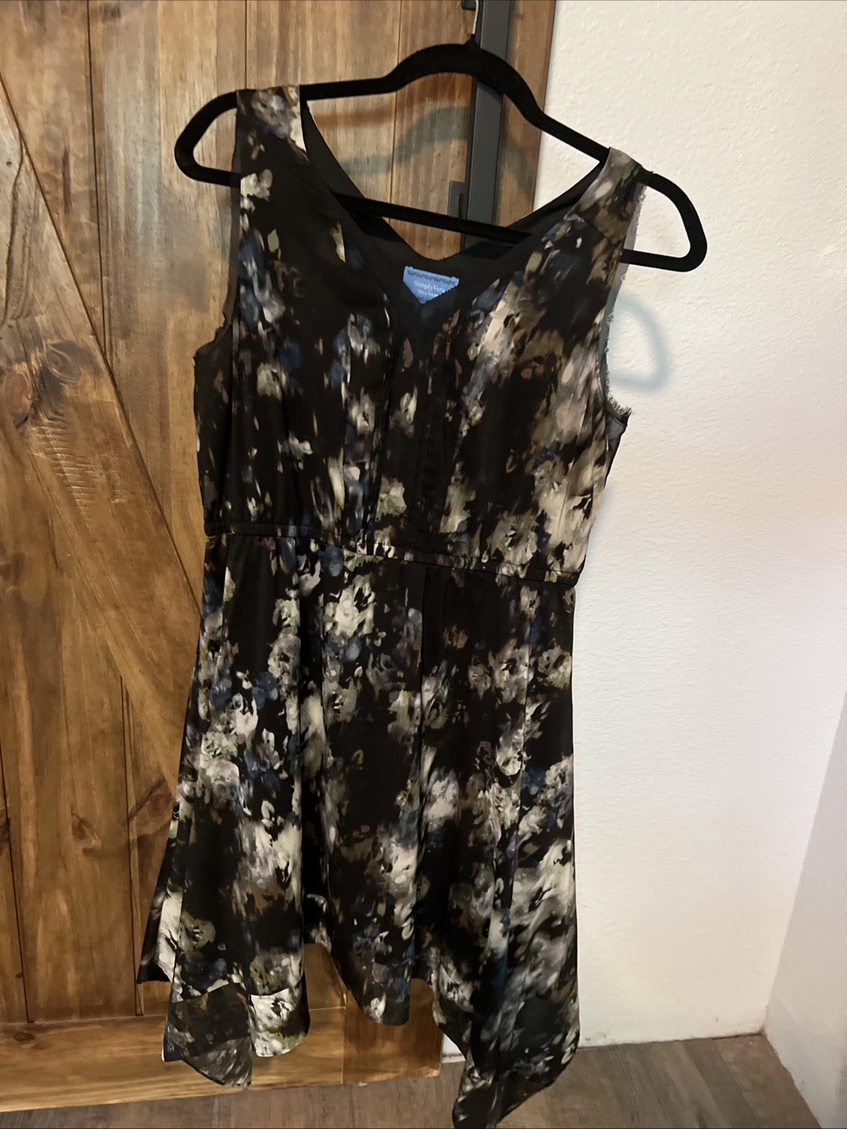 Simpy Vera Wang Lightweight Black Pastel Dress Womens Size Large L