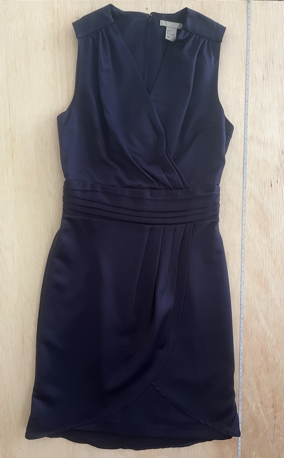 H&M Navy Solid Satin Sheath Dress Sleeveless V-Neck Pleated Size 4 Cocktail