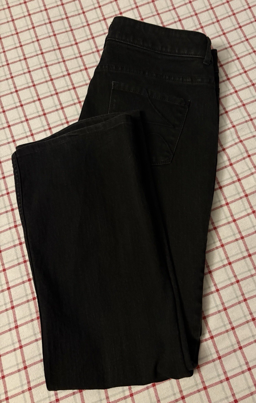 Simply Vera Vera Wang Women’s Bootcut Jeans Black Denim 5-Pocket