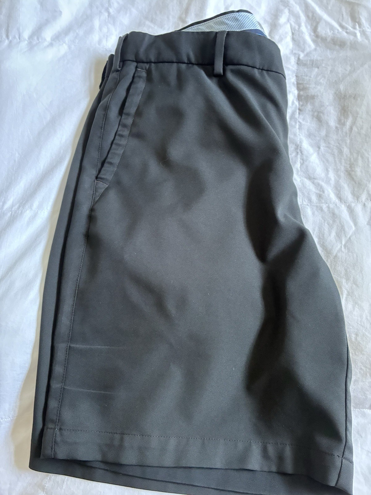 Peter Millar Men’s Gray Solid Chino Flat Front Slash Pocket Button Shorts