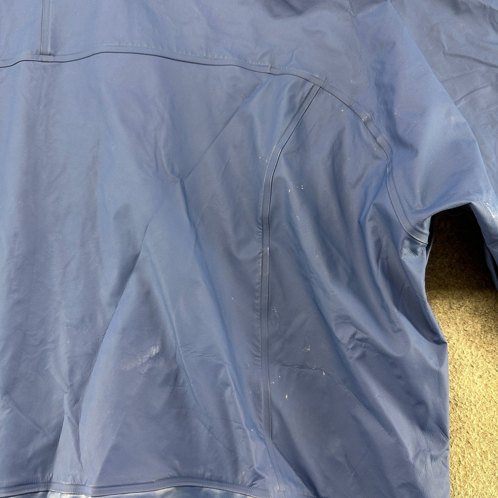Helly Hansen Jacket Mens L Blue Hooded Rain Ski Snow PVC Mesh Lined Interface