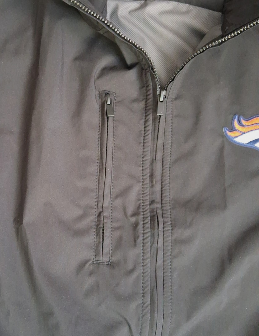 Denver Broncos Antigua WindBreaker Brisk Full-Zip Vest – Black Size 2XL