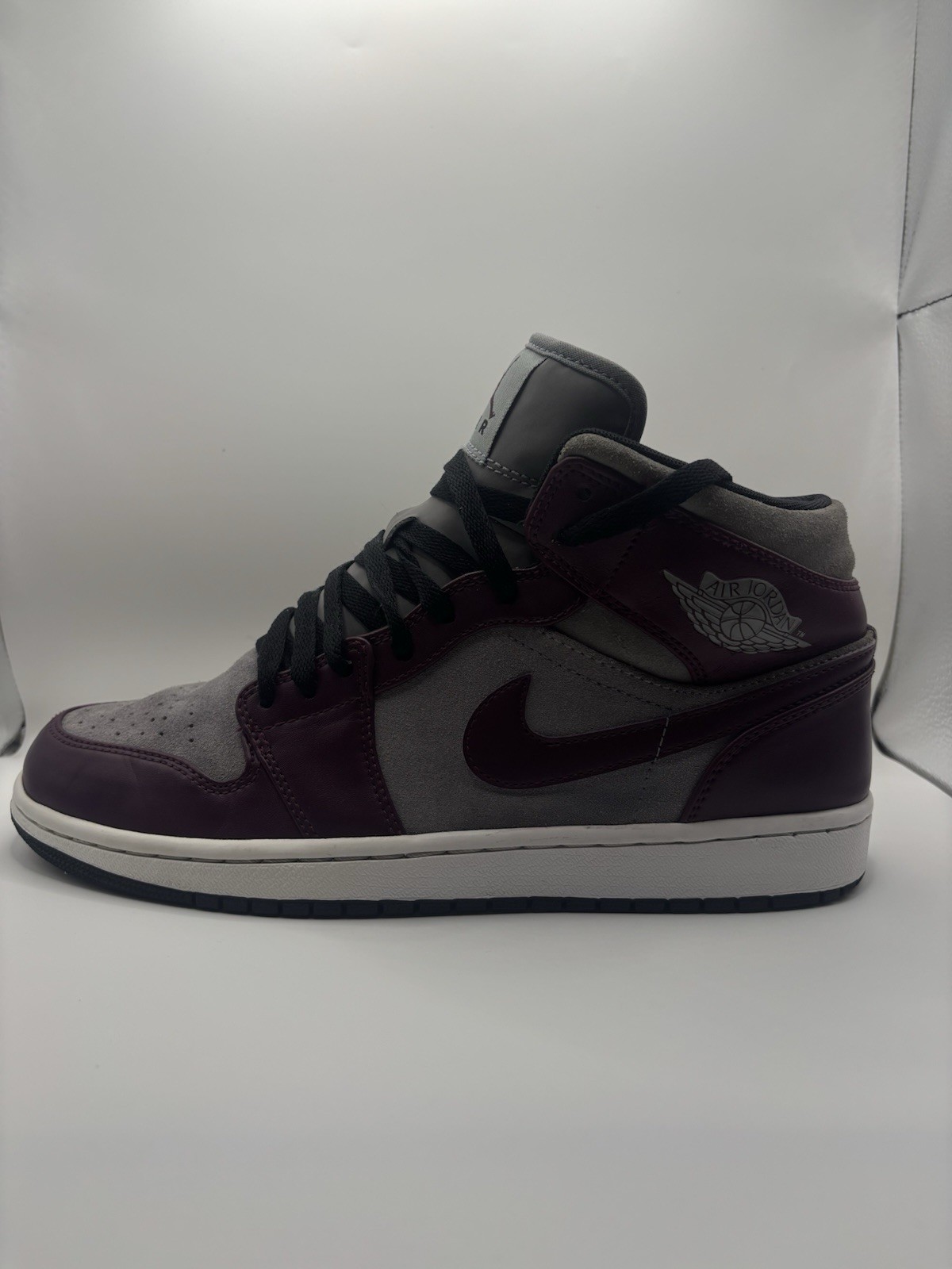 Air Jordan 1 Phat Bordeaux, Men’s Size 9.5, 364770-605