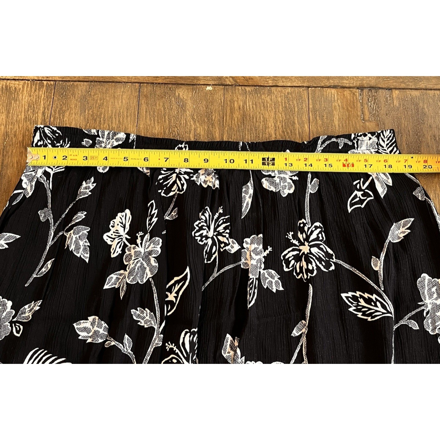Vtg REQUIREMENTS Black Floral Midi Skirt Elastic Waist Pull On Boho Sz 2X F12