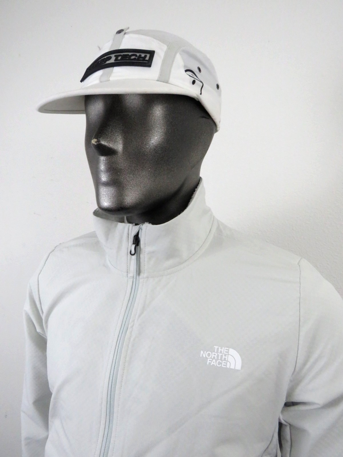 Mens The North Face Futurefleece Full Zip Fleece Sweater Jacket – Tin Grey $129