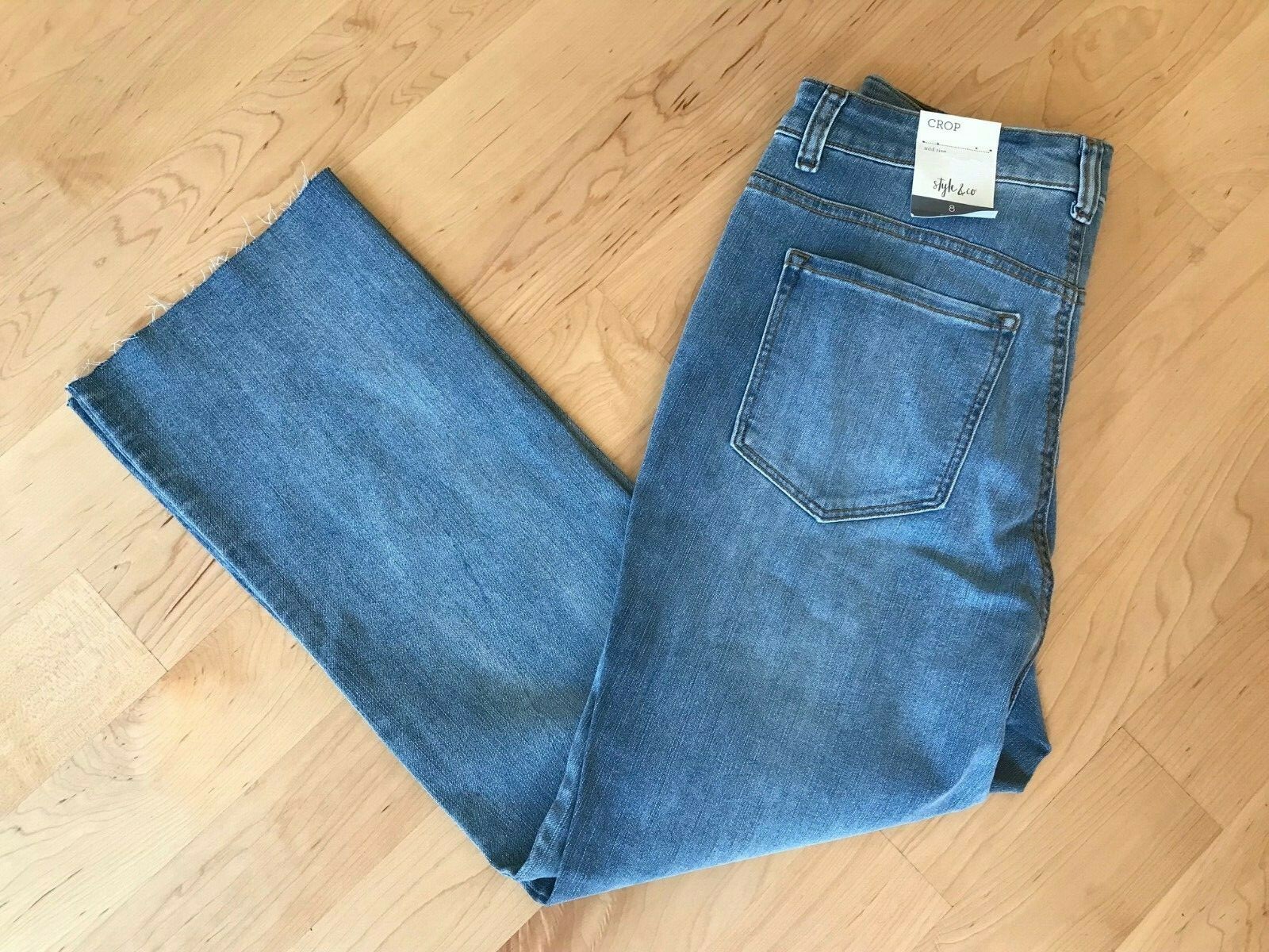 Style & Co Womens Straight Crop Mid Rise Crop Jeans Size:8 Color: Daylight Wash