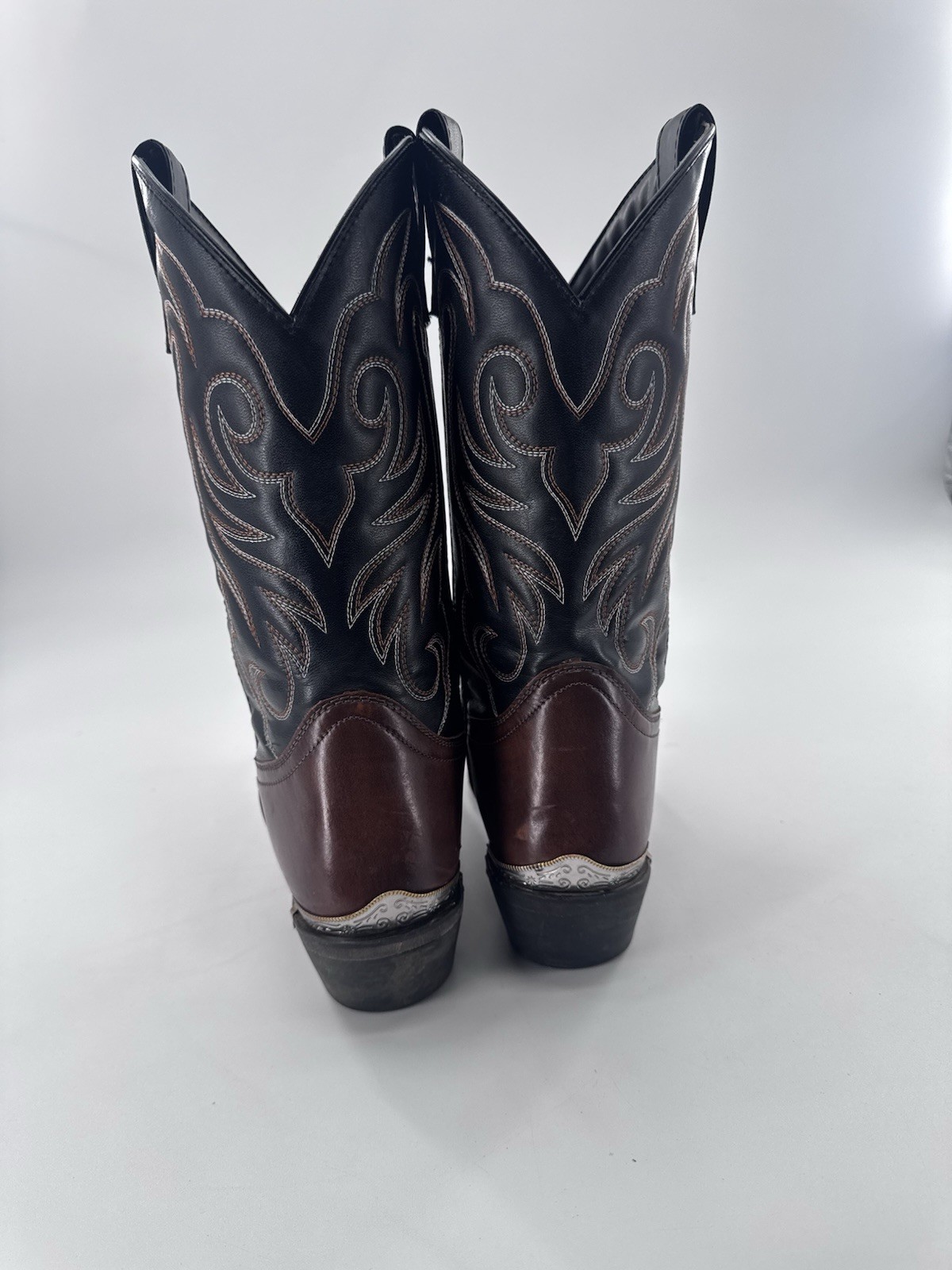 Laredo Men’s 28-2464 Nashville Leather Cowboy Boot Size 7 EW Peanut