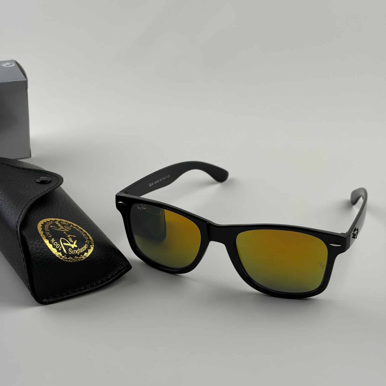 New In Box – Ray-Ban Polarized RB2140 Black Green Sunglasses Full Set