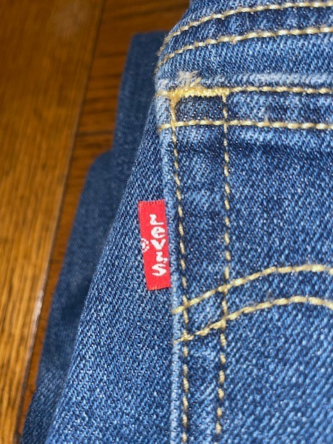 Levi’s Low Pro Straight Blue Denim Jeans – Women’s Size 12 Reg (W28 X L28) – New