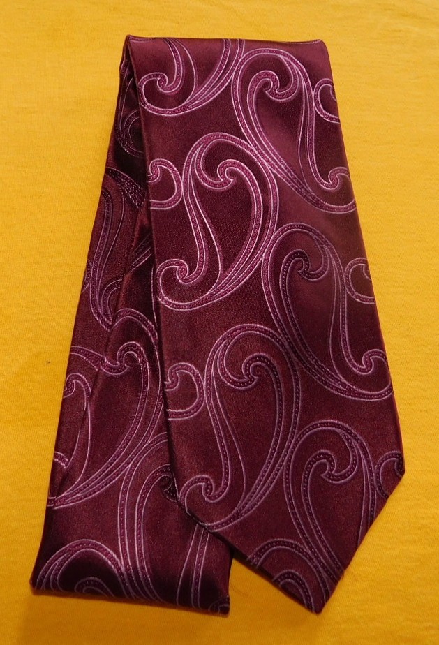DKNY MADE IN U.S.A. BROWN/RED/LIGHT PINK PAISLEY TIE – TIES – DESIGNER TIES.