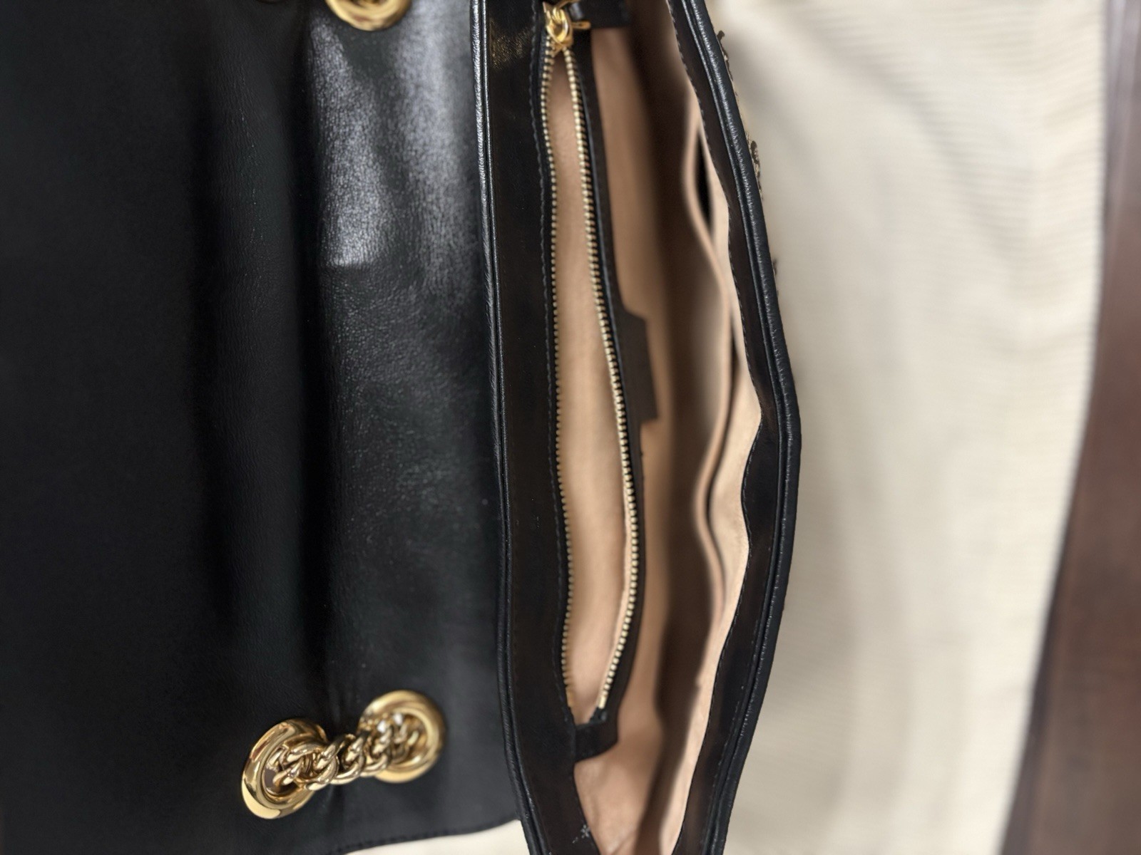Gucci GG Marmont medium shoulder bag