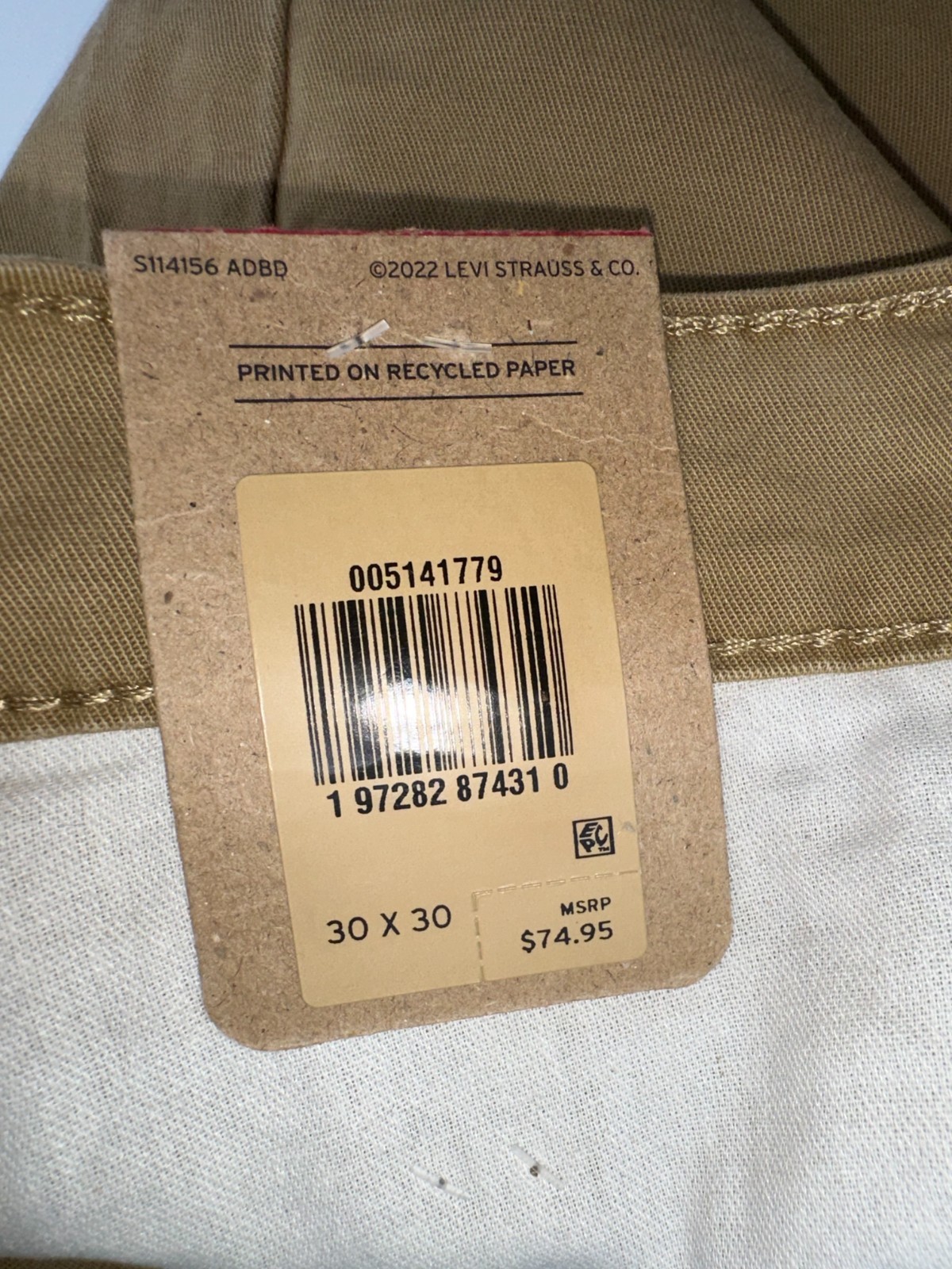 $74 Levi’s Men’s 514 Straight Stretch Pants – Khaki – 30W x 30L – New With Tags
