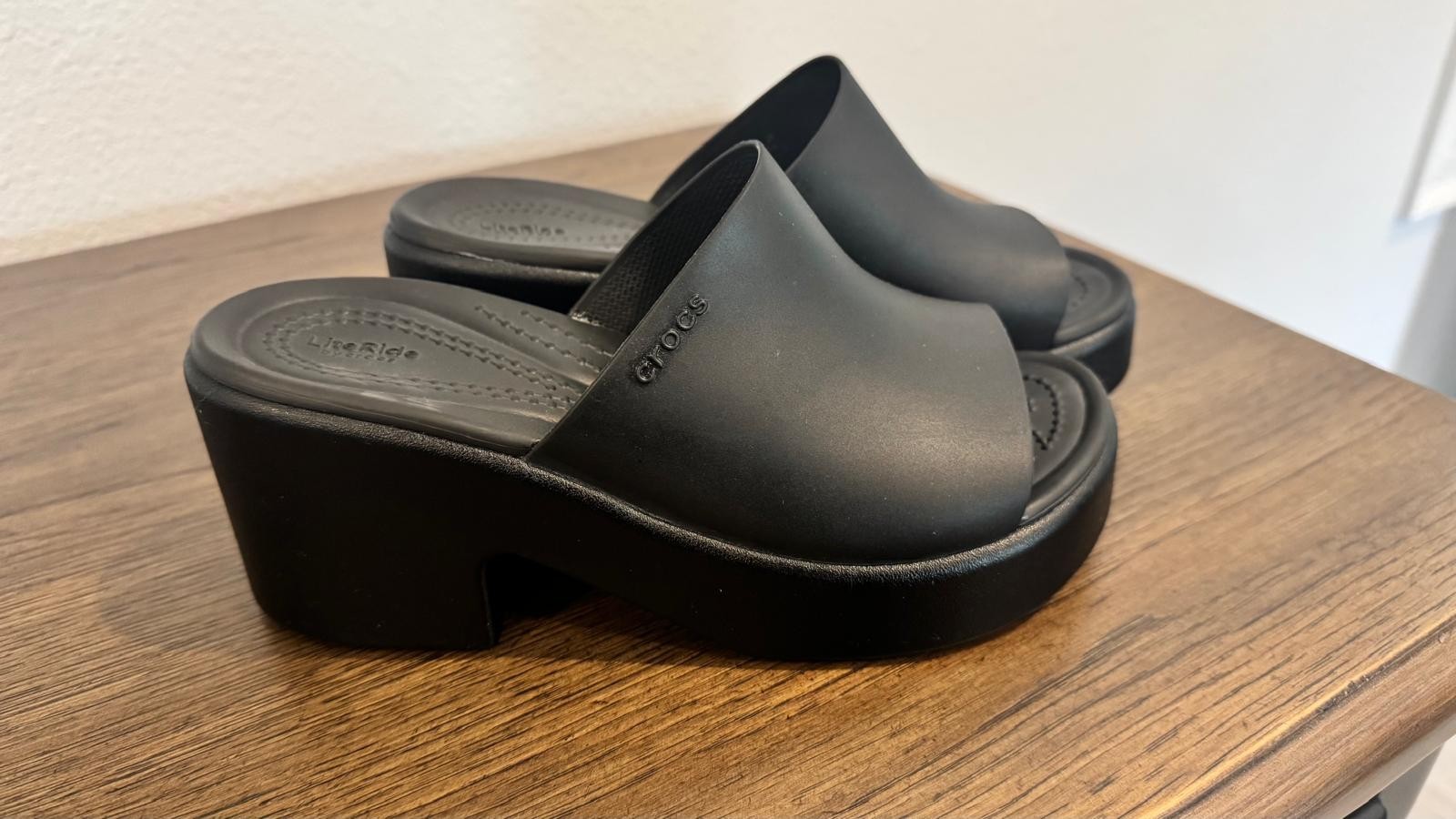 Crocs Brooklyn Slide Block Heel Platform Sandals Round Toe Black Women’s Size 5M