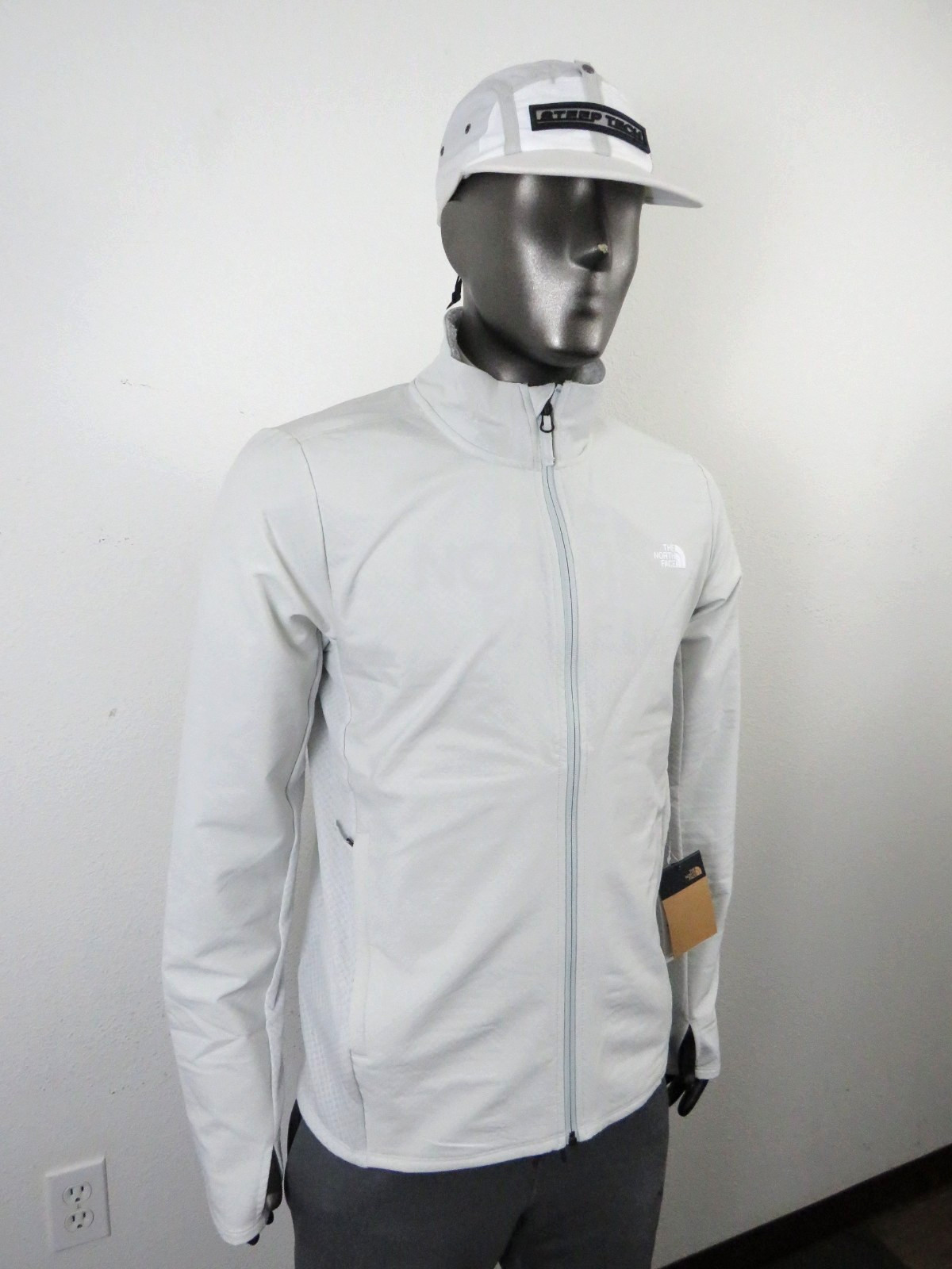 Mens The North Face Futurefleece Full Zip Fleece Sweater Jacket – Tin Grey $129