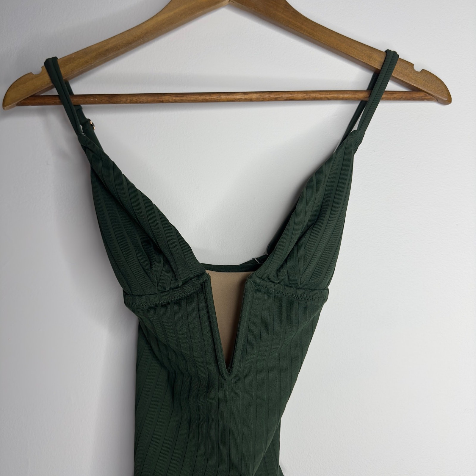 Shade & Shore Ribbed Deep V One Piece Swimsuit Green Strappy Back Size Small