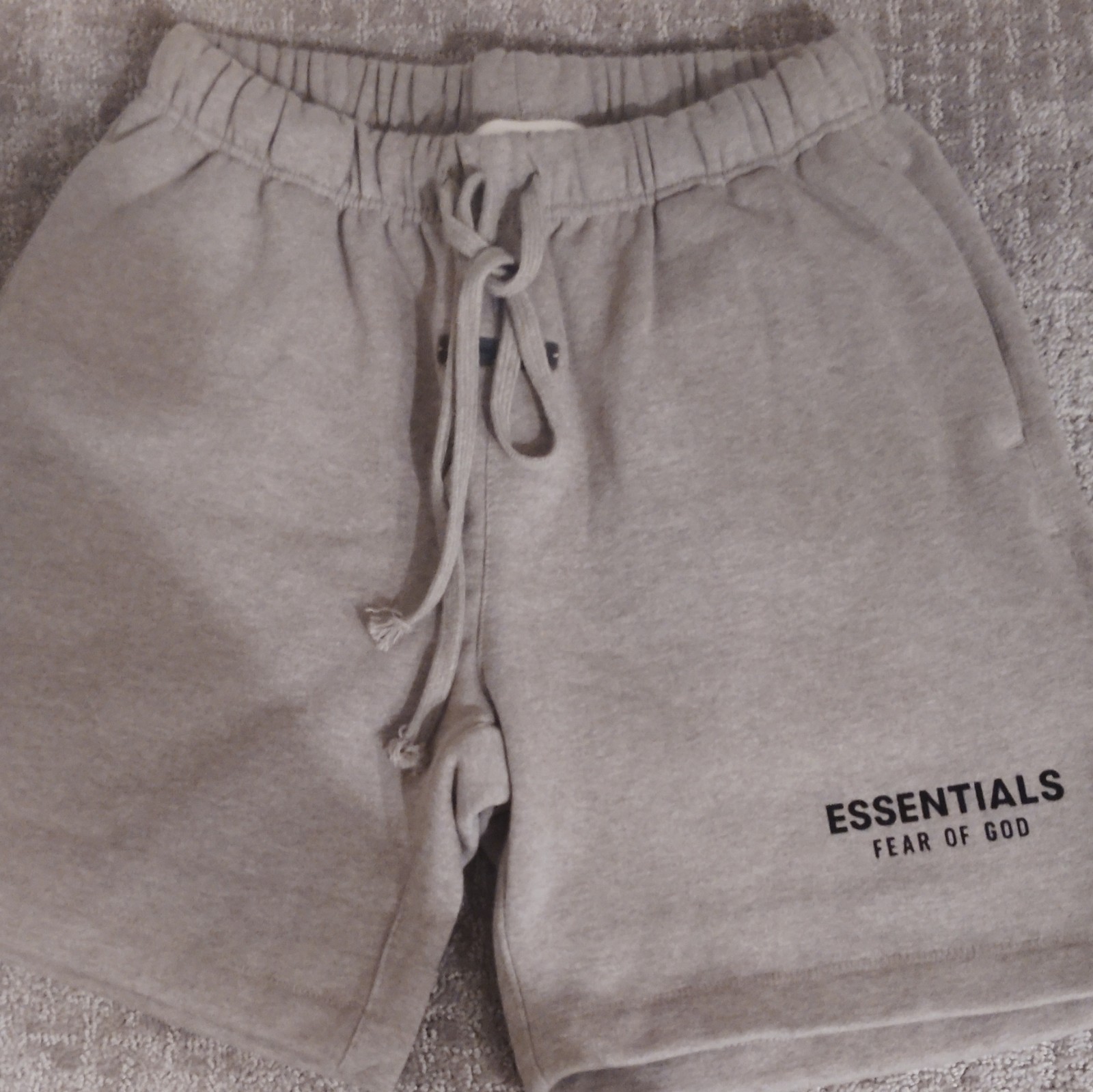Essentials Fear of God Men’s Gray Sweat Shorts Logo Drawstring Elastic Waist