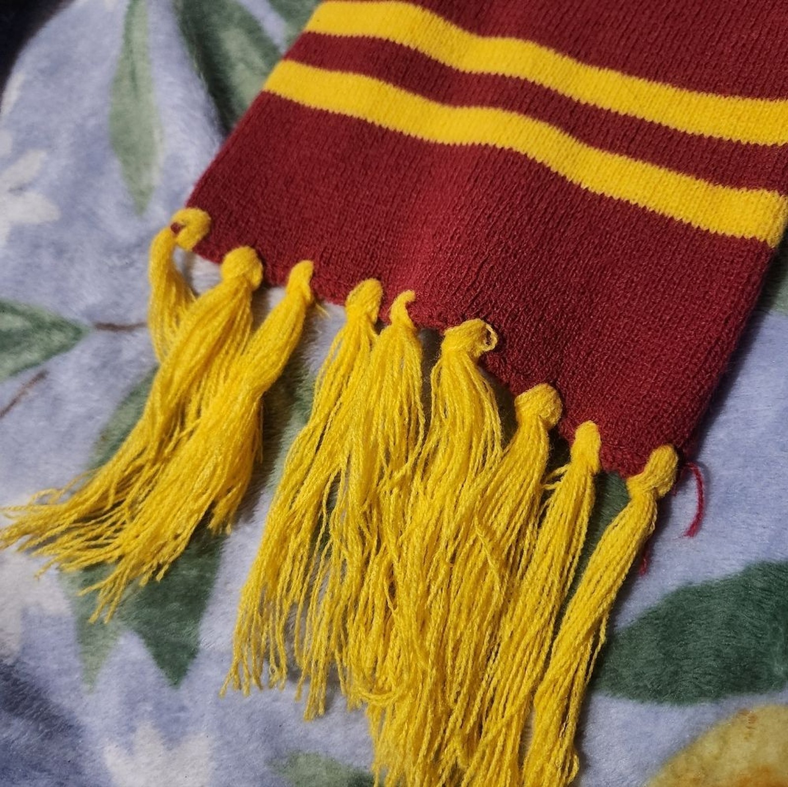 Gryffindor Striped Scarf with Crest
