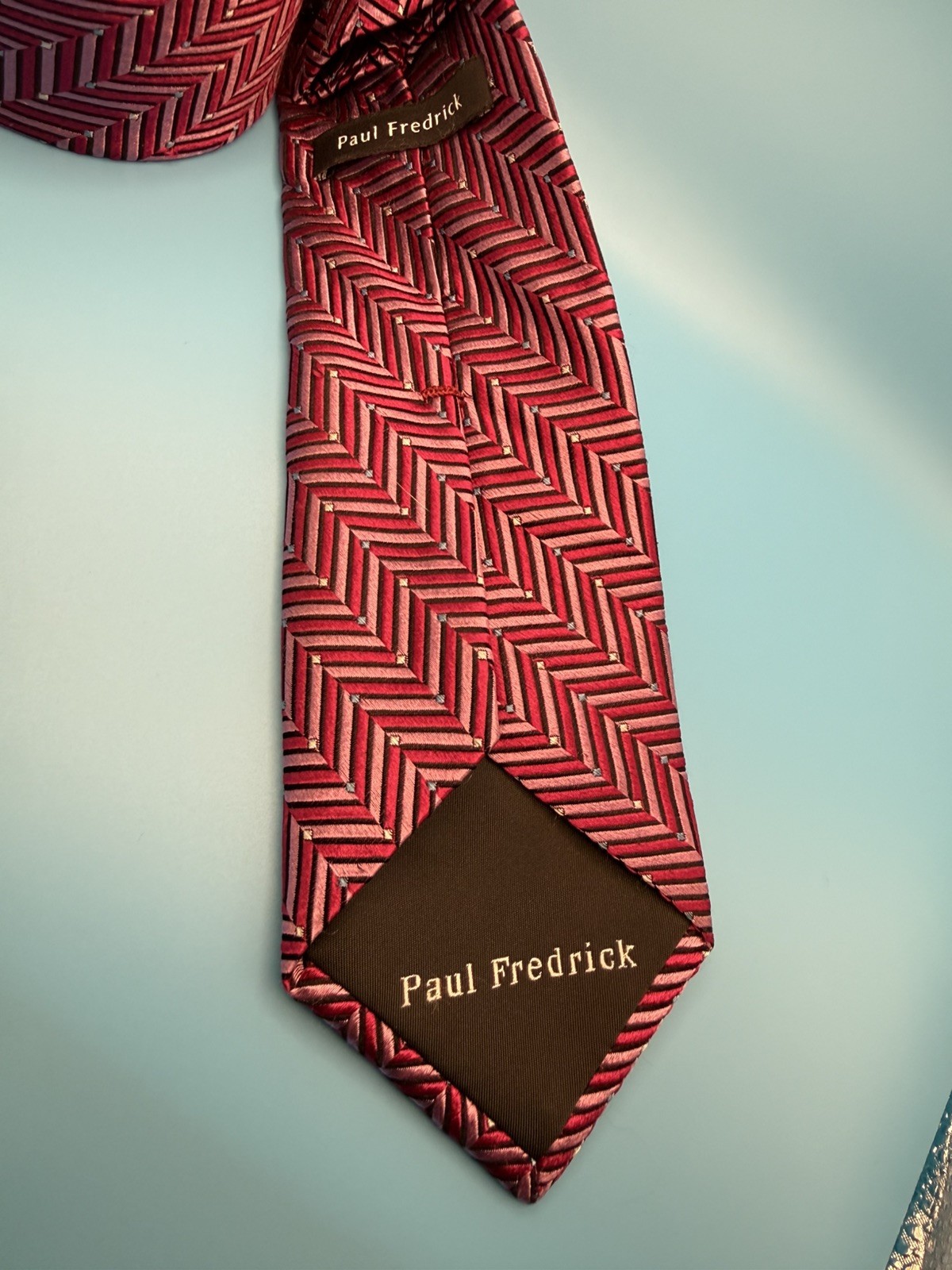 Paul Fredrick Silk Tie Necktie Purple Club Crest Heraldic Made in Italy 58×3.25